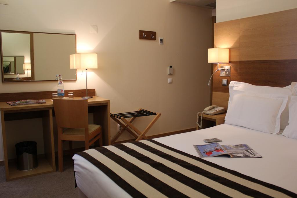 Single Room,604741503:JPEG